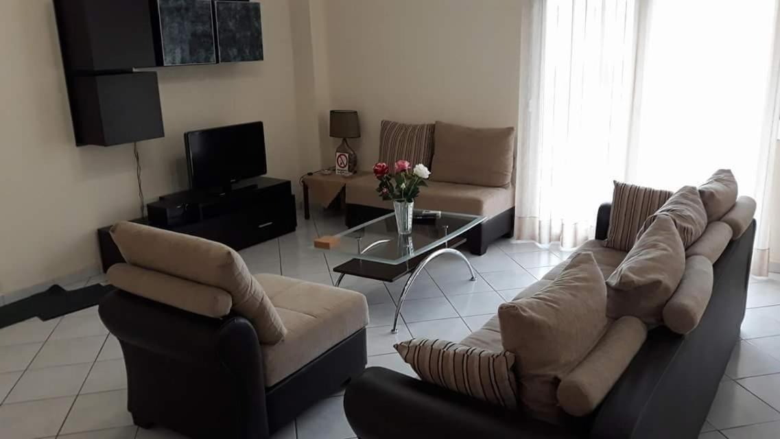 Stathoris Deluxe Apartment Néa Péramos Exterior foto